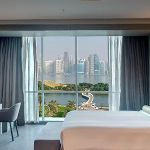 5* Otel 72 Waterfront